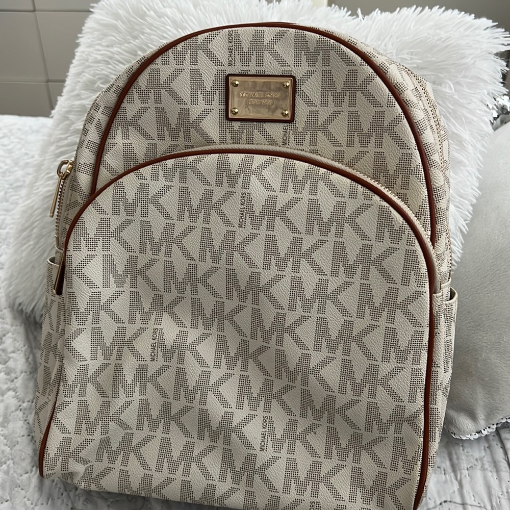 Michael Kors Backpack *pre-owned*